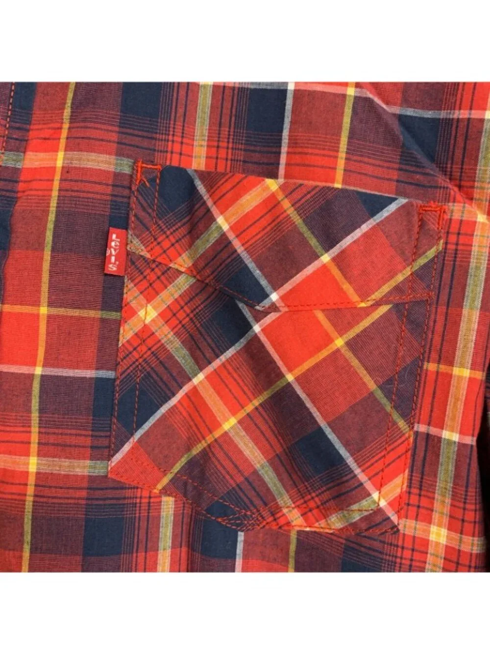 Levi's Men's M Red & Navy Plaid Button-Up Shirt Long Sleeve Cotton Blend P0058